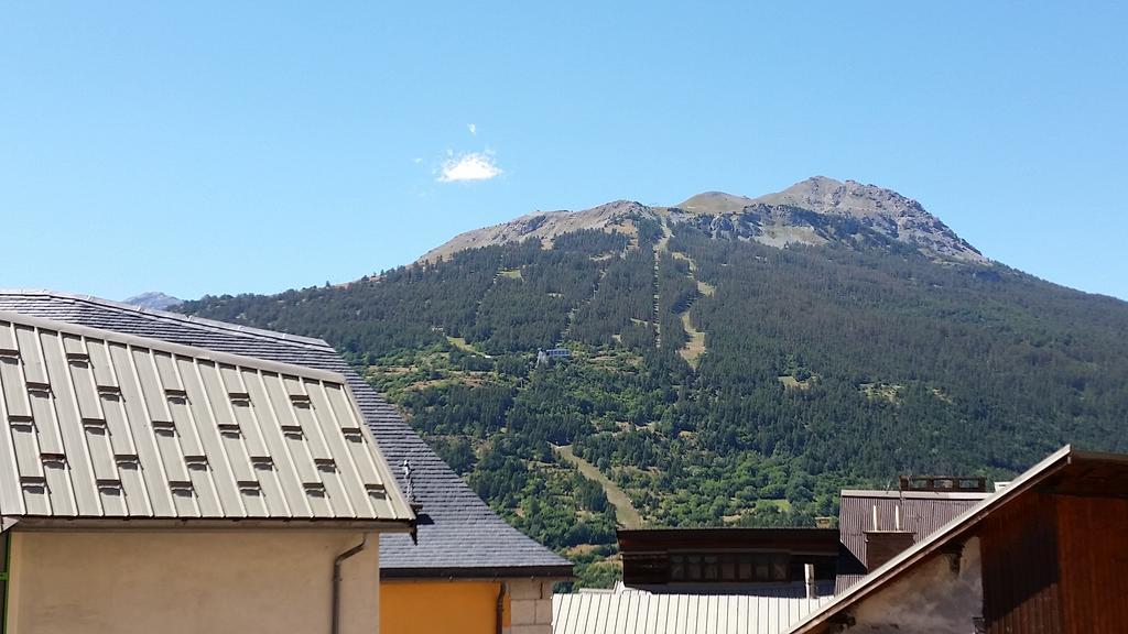 Maison à Tour Briançon Exterior foto