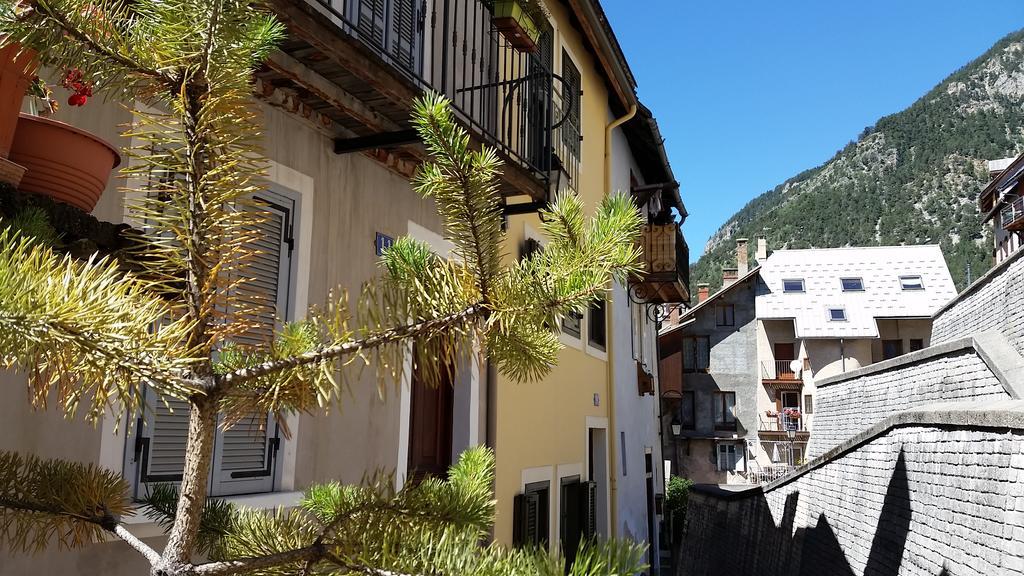 Maison à Tour Briançon Exterior foto