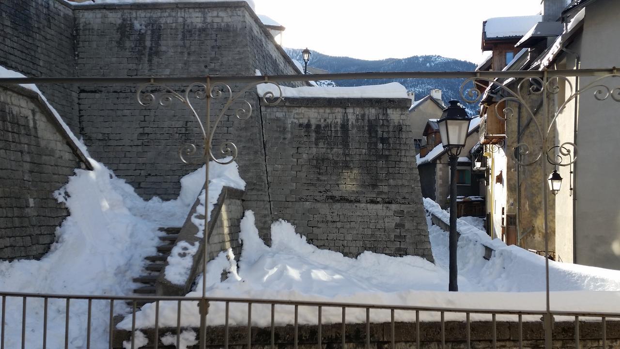 Maison à Tour Briançon Exterior foto