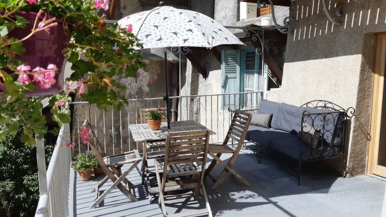 Maison à Tour Briançon Exterior foto